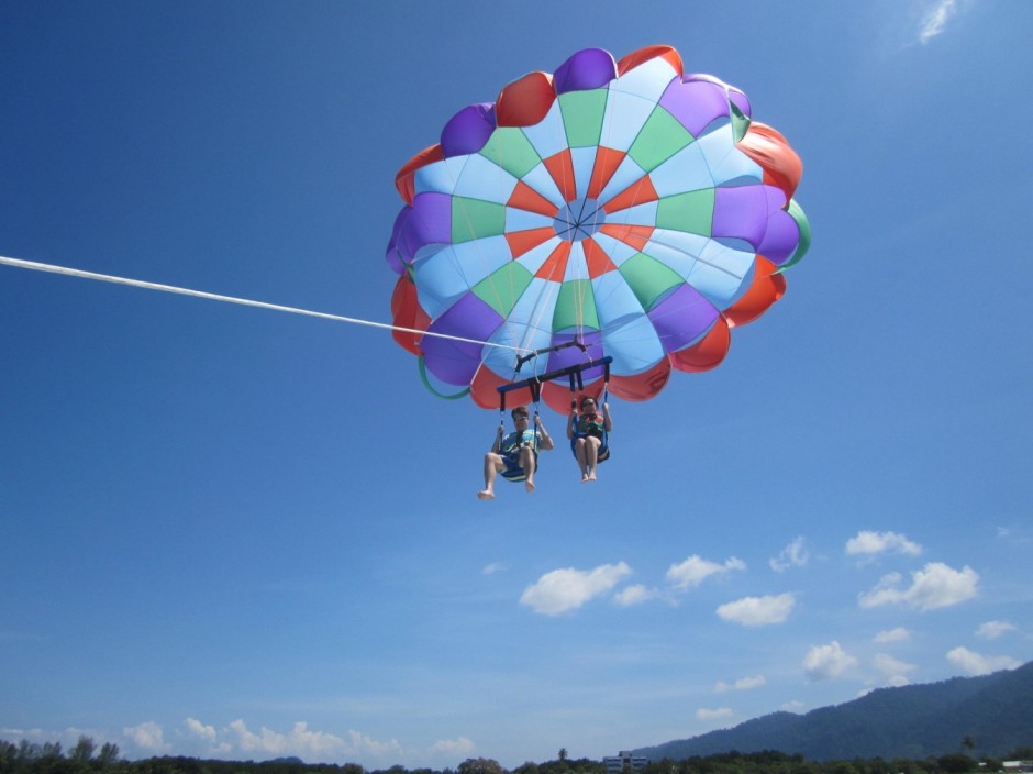 Langkawi Andaman Breeze Parasail